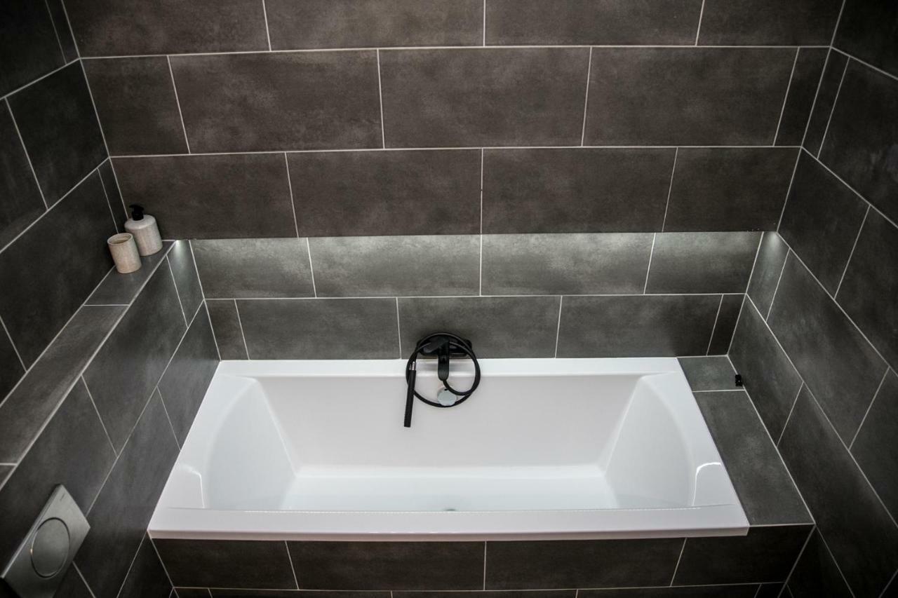 Hotel apartamentowy W1 *